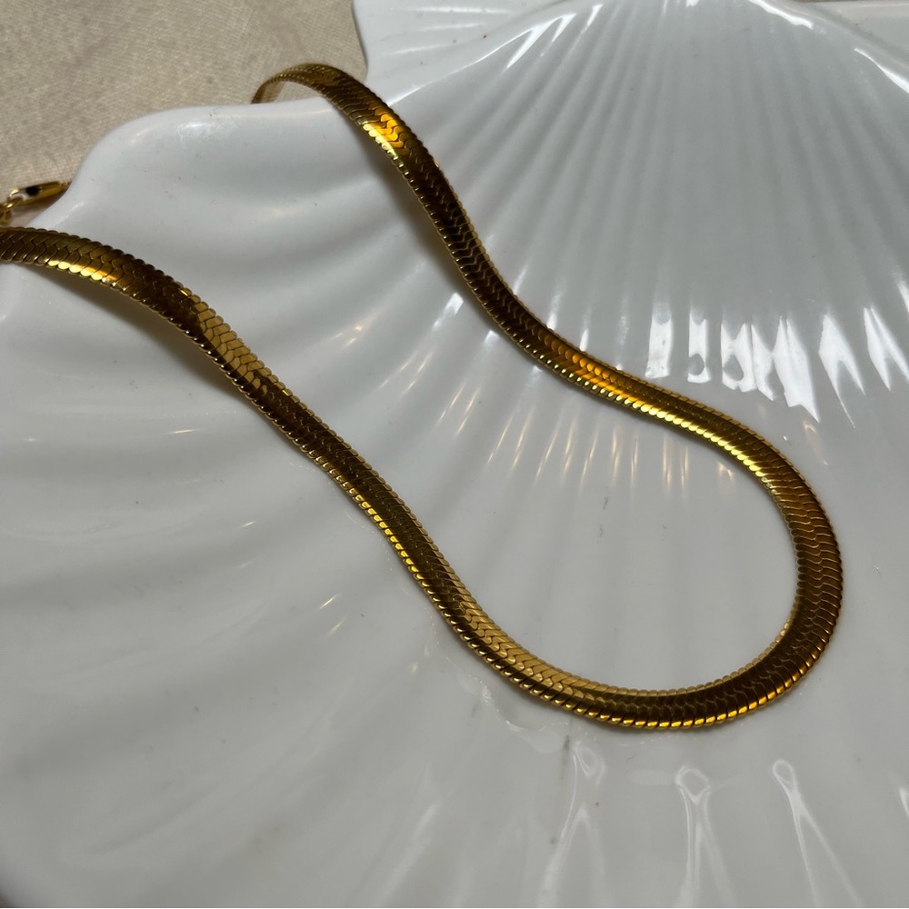 Stainless steel Herringbone necklace (Gold)